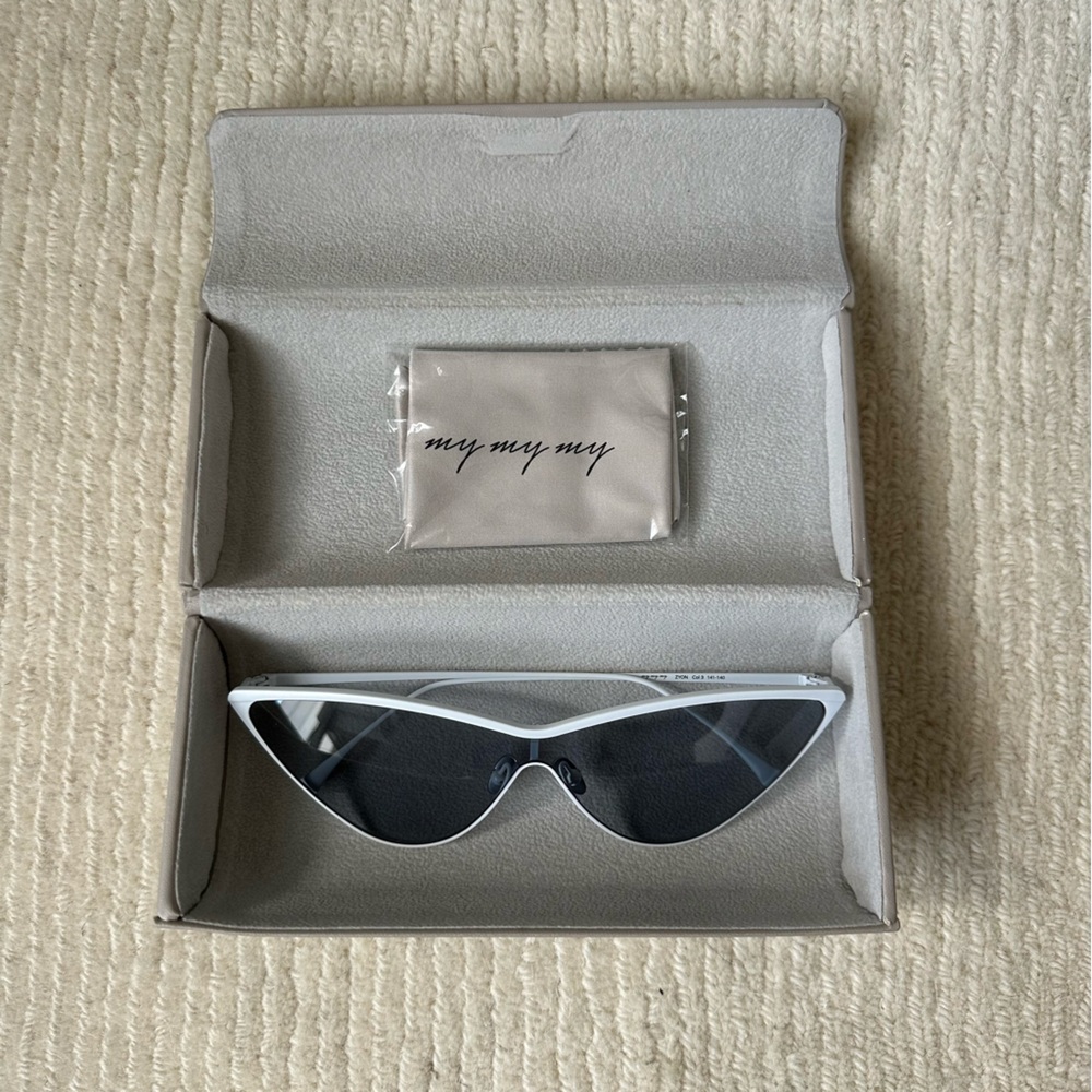 MYMYMY White Sunglasses